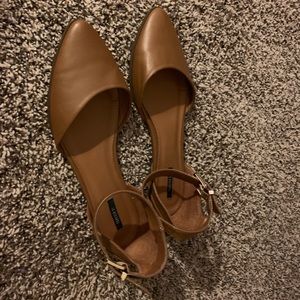 Brown pointed flats with ankle